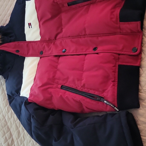 TOMMY HILFIGER PUFFER FUR HOODIE JACKET (color is way vivid n person) - Picture 4 of 11